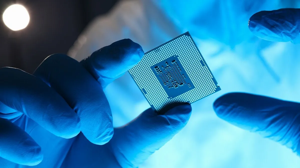 Intel CHIPS Act Funding: $5.7 Billion Early Boost Accelerates U.S. Semiconductor Growth