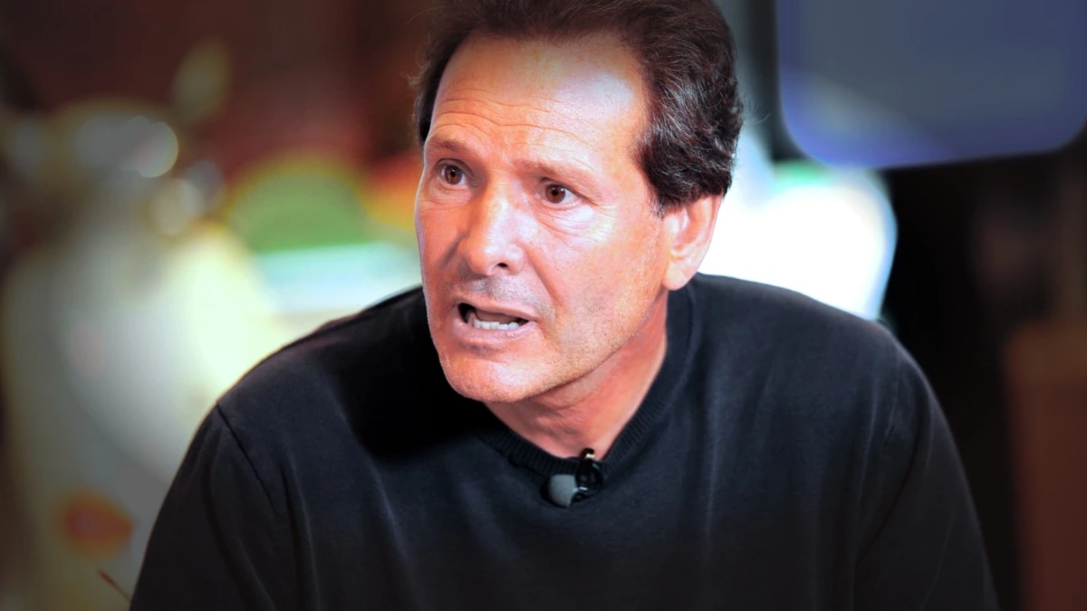 Dan Schulman Verizon CEO during leadership announcement at Verizon headquarters