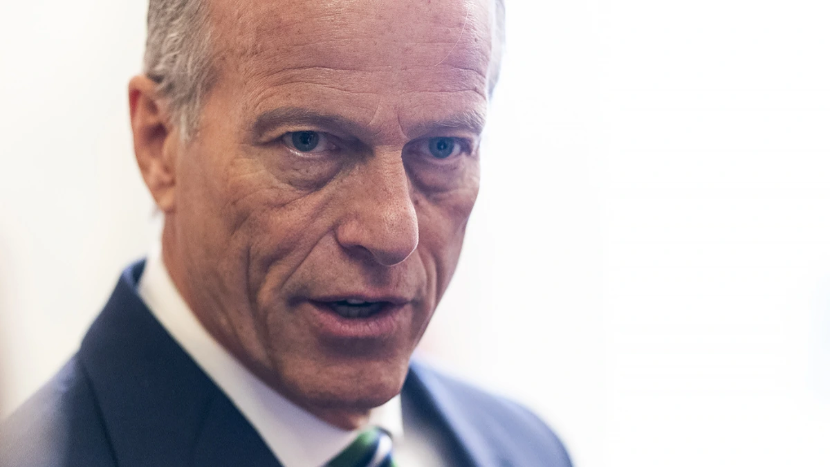 Democratic senators meet amid efforts to end government shutdown