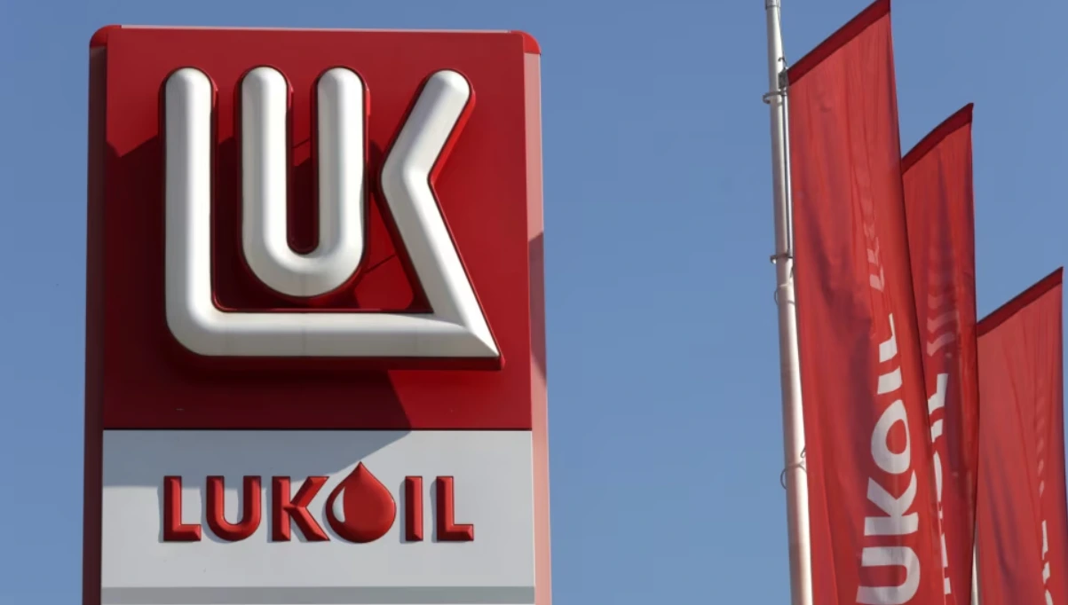 U.S. officials discuss the sale of Lukoil foreign assets amid sanctions on Russian oil companies
