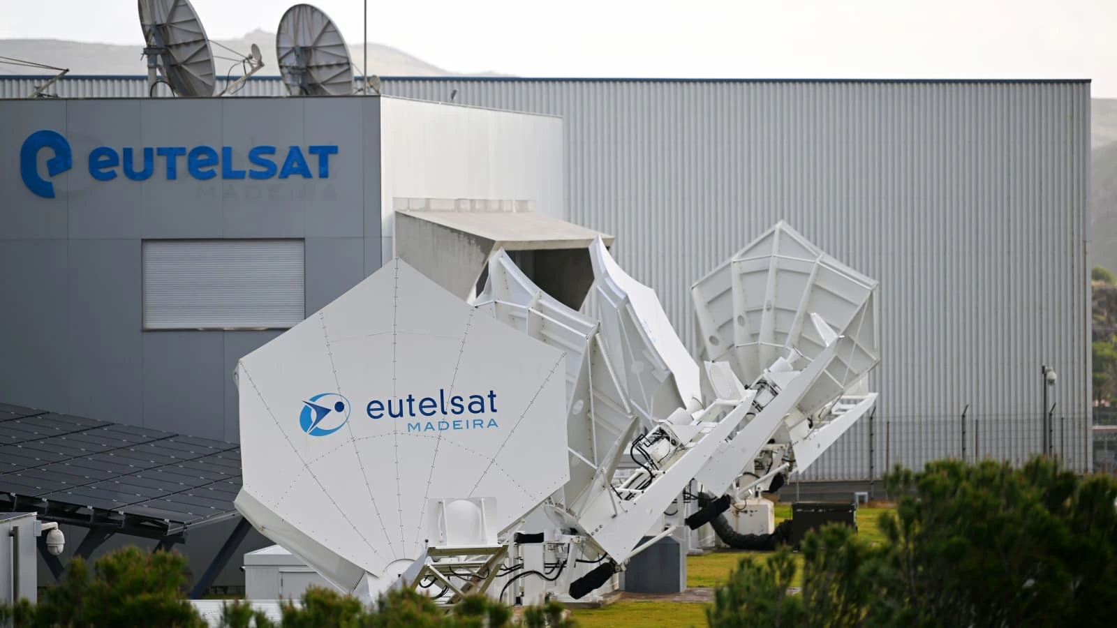 Eutelsat shares fall after SoftBank cuts stake as European satellite operator faces pressure against Starlink.