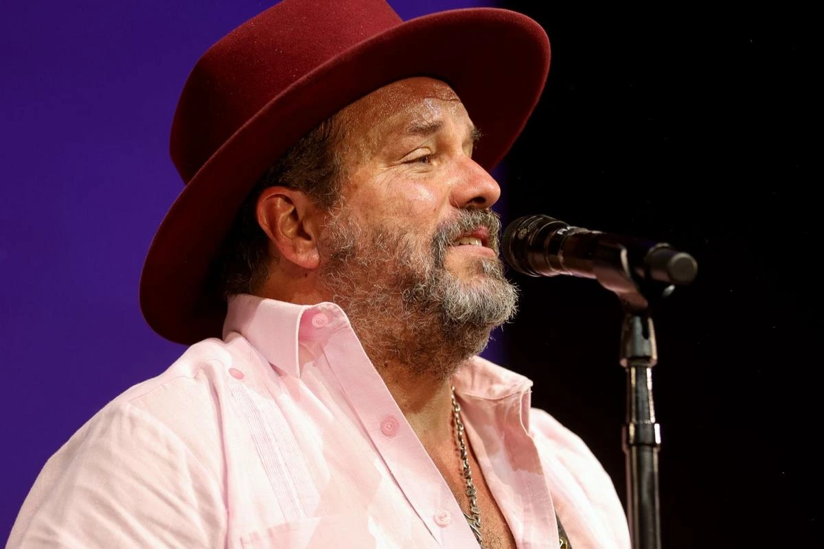 Raul Malo performing on stage with The Mavericks during a live concert, remembered after the Raul Malo death at age sixty.