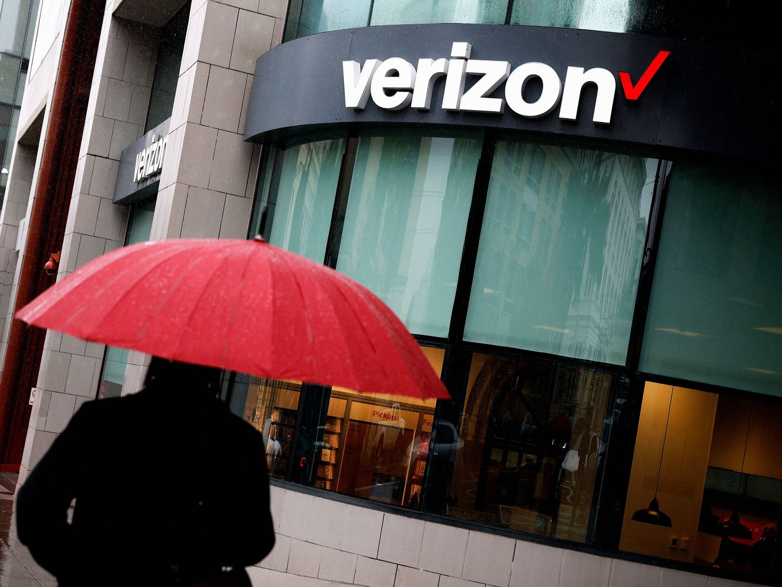 Verizon outage affecting wireless customers across the U.S.