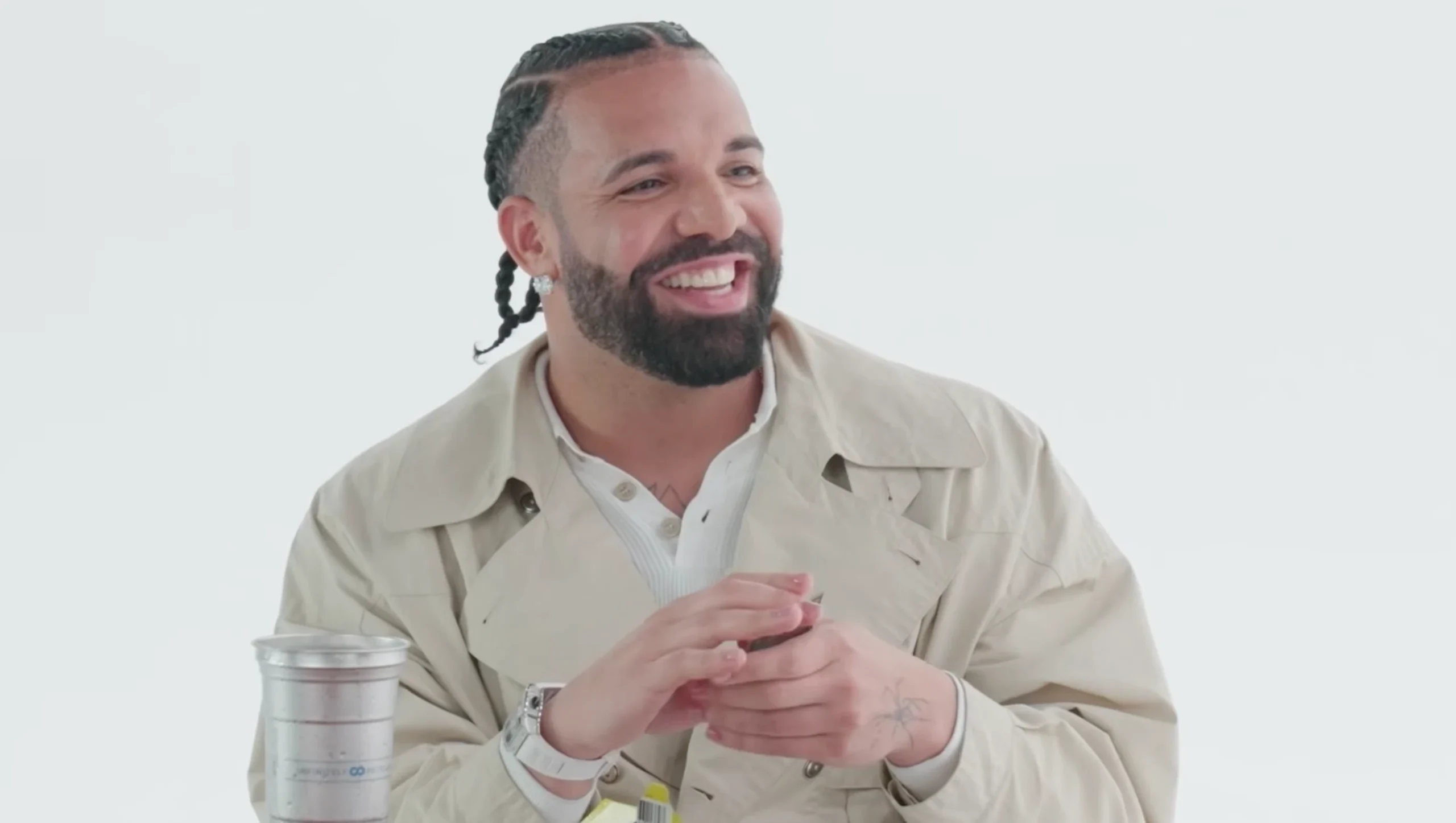 Drake 20 v 1 dating show livestream moment as Drake barks on request during the viral Kick event