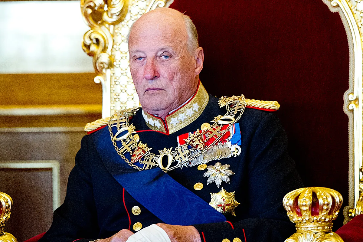King Harald V dies at 89 after 35 years as Norway’s monarch, with his son Haakon VIII succeeding him.