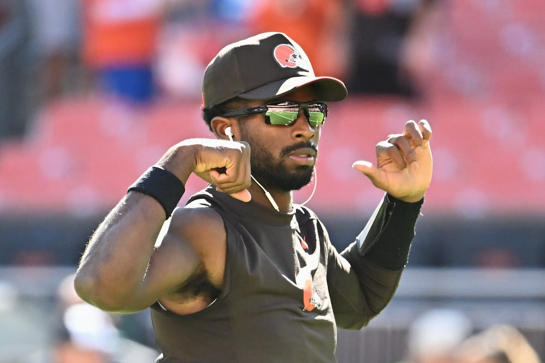 Deshaun Watson Leads Browns’ Comeback Win Over Panthers